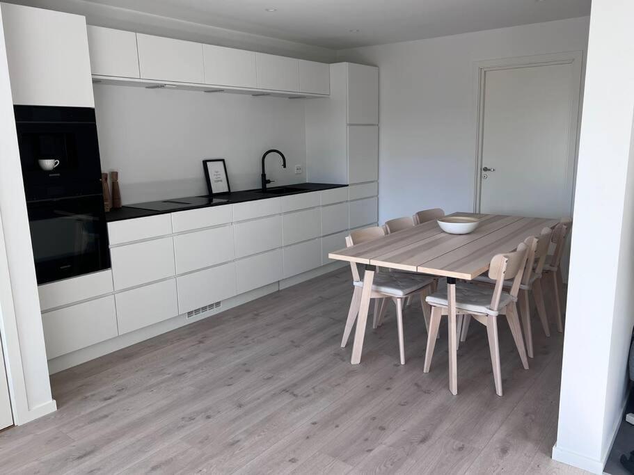Top Floor Apartment Arossanden 5 A Kristiansand Eksteriør bilde